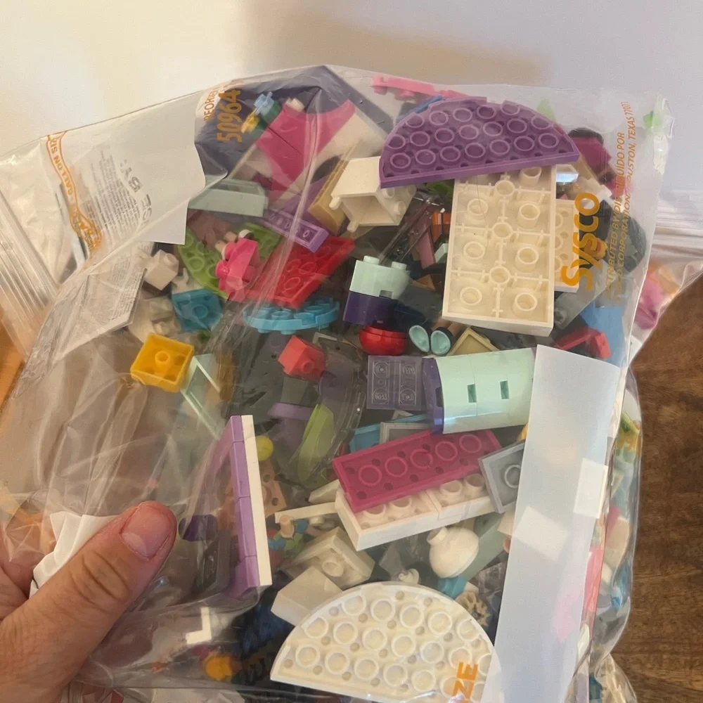 - Lego friends frozen loose pieces